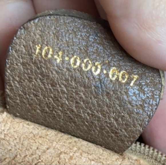 SOLD // Authentic Vintage Gucci Satchel Purse - Picture 3 of 15